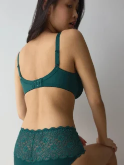 AMOURETTE Minimizer bra