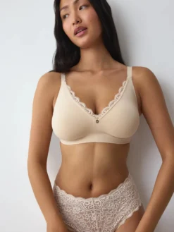 AMOURETTE Minimizer bra