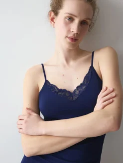 AMOURETTE Top with spaghetti straps