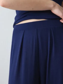 AMOURETTE Trousers