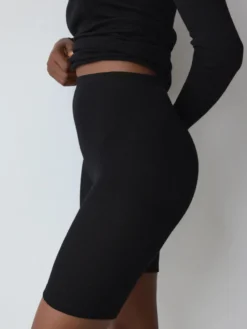 BEAUTY LAYERS Shorts