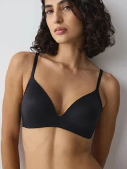BODY MAKE-UP SOFT TOUCH Non-wired bra