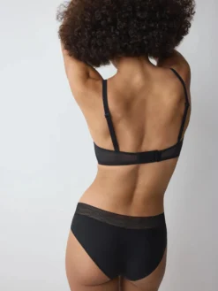 BREATHE & LIFT SMART Padded bra
