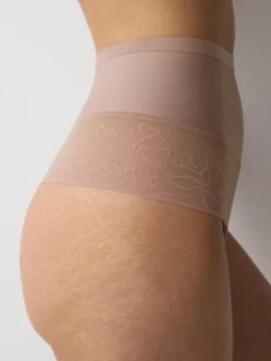 COMFORT CONTOUR String