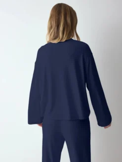 COZY COMFORT Long-sleeve top