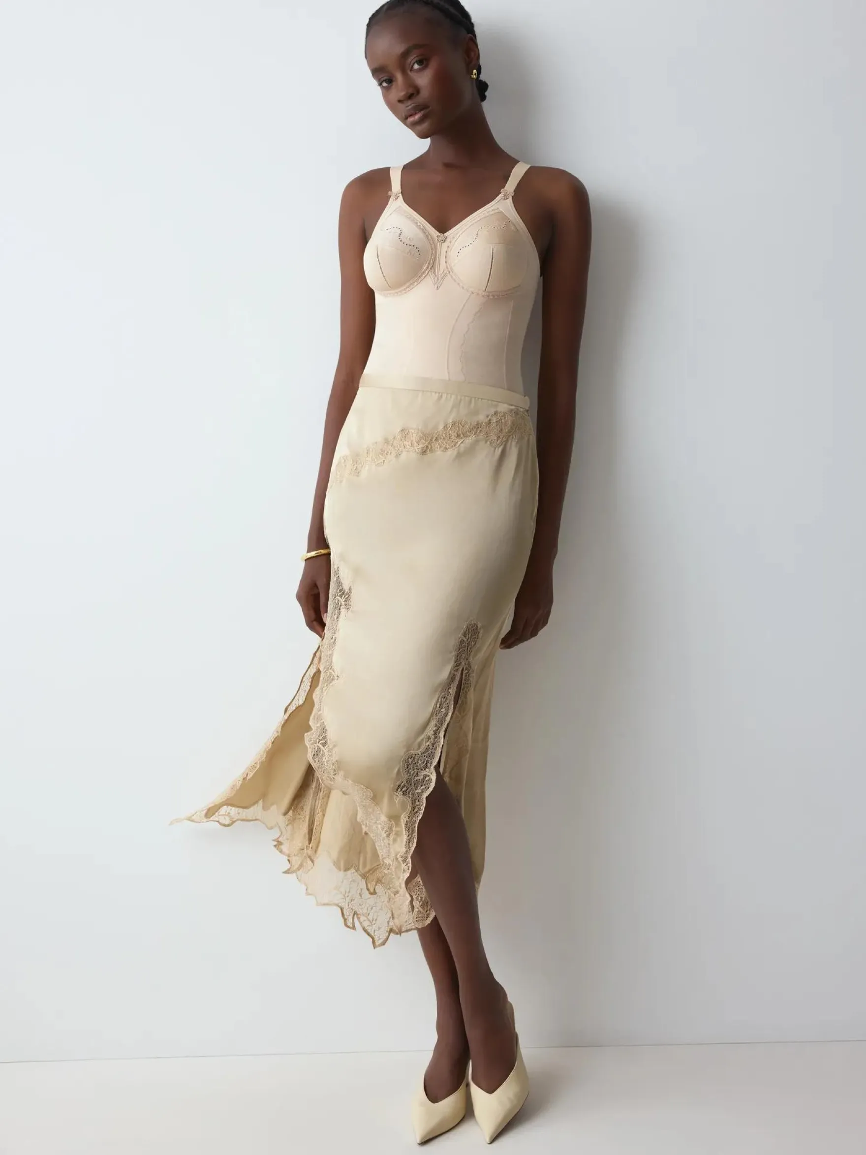DOREEN + COTTON 01 Body