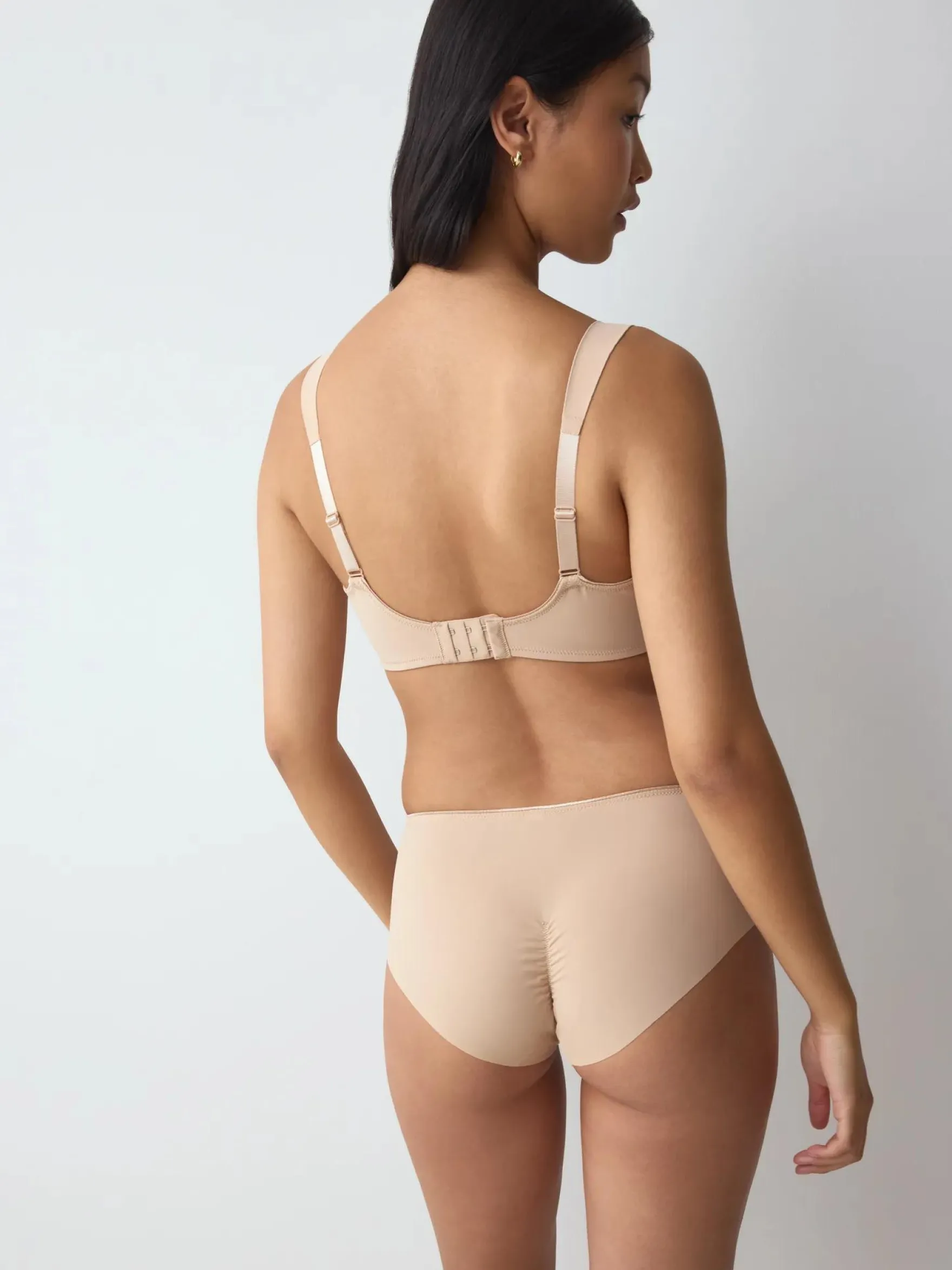 ESSENTIAL MINIMIZER Minimizer bra