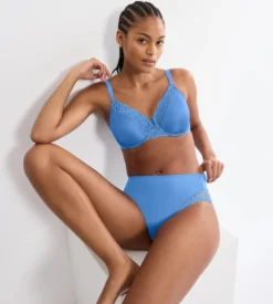 LADYFORM SOFT Minimizer bra