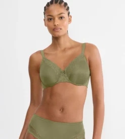 LADYFORM SOFT Minimizer bra