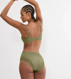 LADYFORM SOFT Minimizer bra