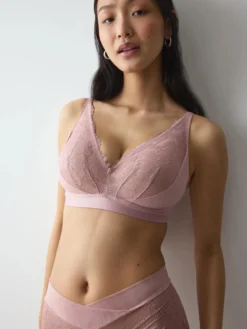 LOVE IN LACE Bralette