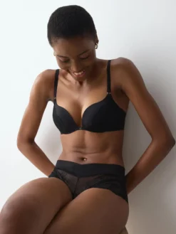 LOVE IN LACE Push-up bra