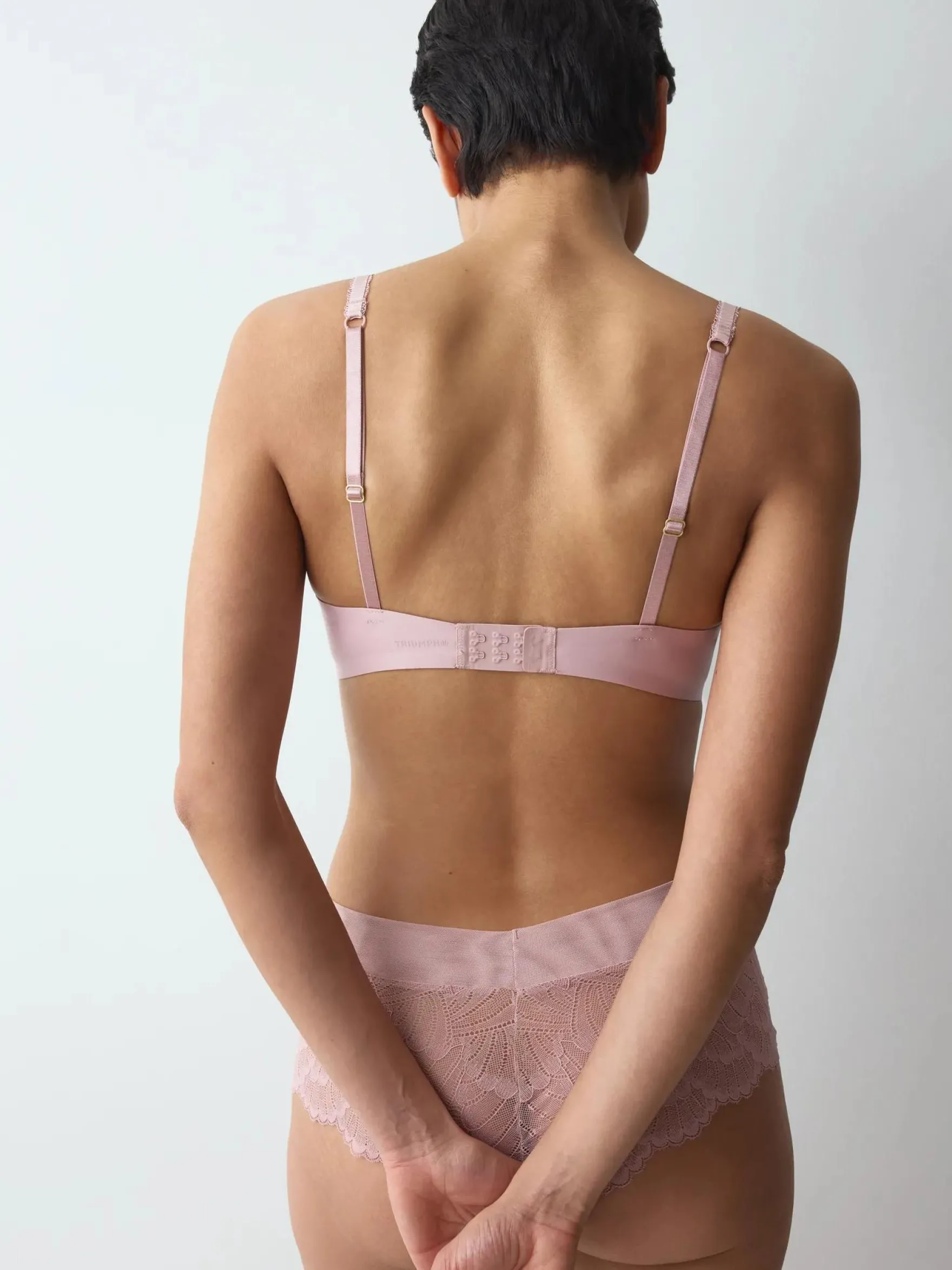 LOVE IN LACE Wired padded bra