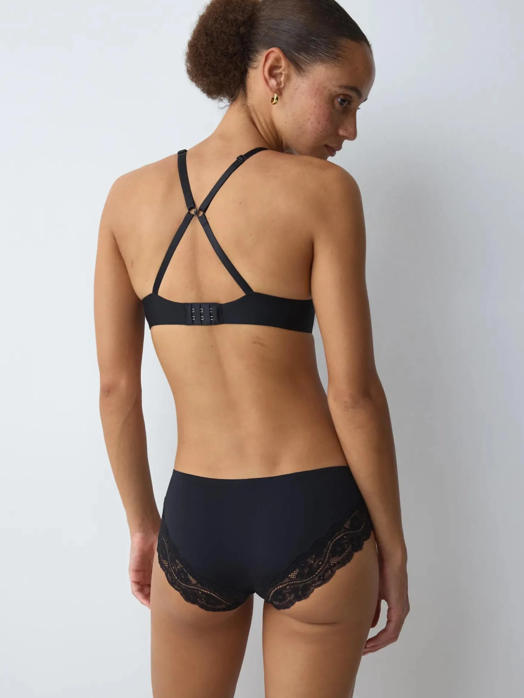 PURE MICRO Wired padded bra