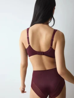 SHAPING IMPRESSIONS Minimizer bra