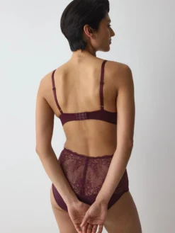 SHAPING IMPRESSIONS Wired padded bra
