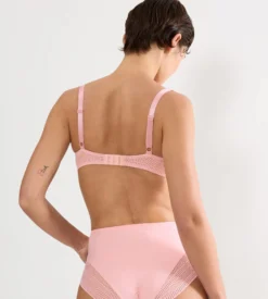 SHAPING IMPRESSIONS Wired padded bra
