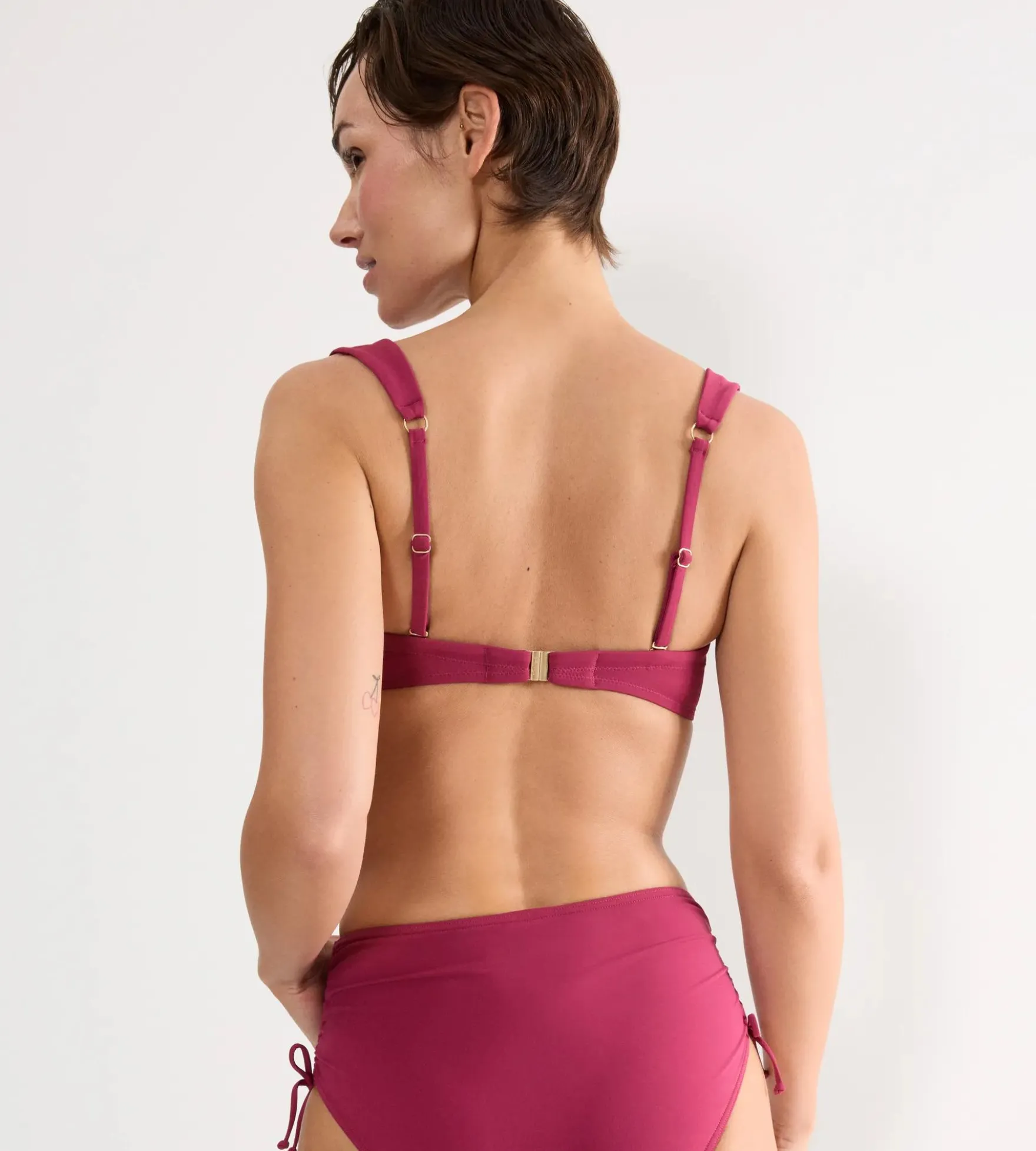 SUMMER ALLURE Padded bikini top with detachable straps