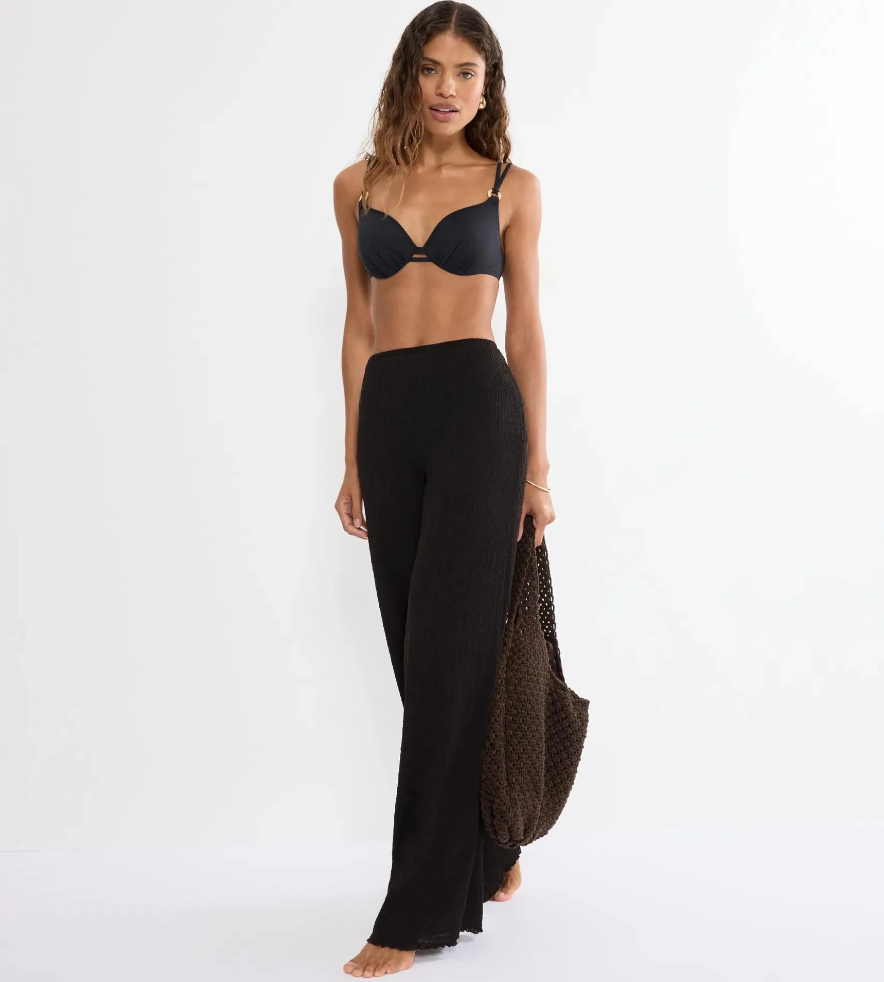 SUMMER TWIST Wired bikini top with padded cups