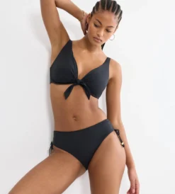 SUMMER TWIST Wired bikini top