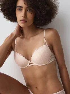 THAT NIGHT IN VEGAS Push-up bra