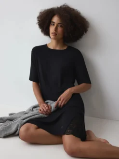 TIMELESS SENSUALITY Nightdress