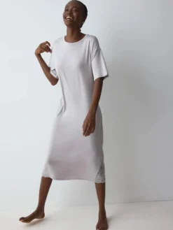 TIMELESS SENSUALITY Nightdress