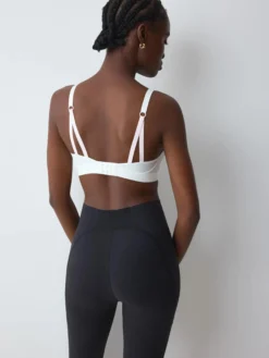 TRIACTION FREE MOTION Sports bra