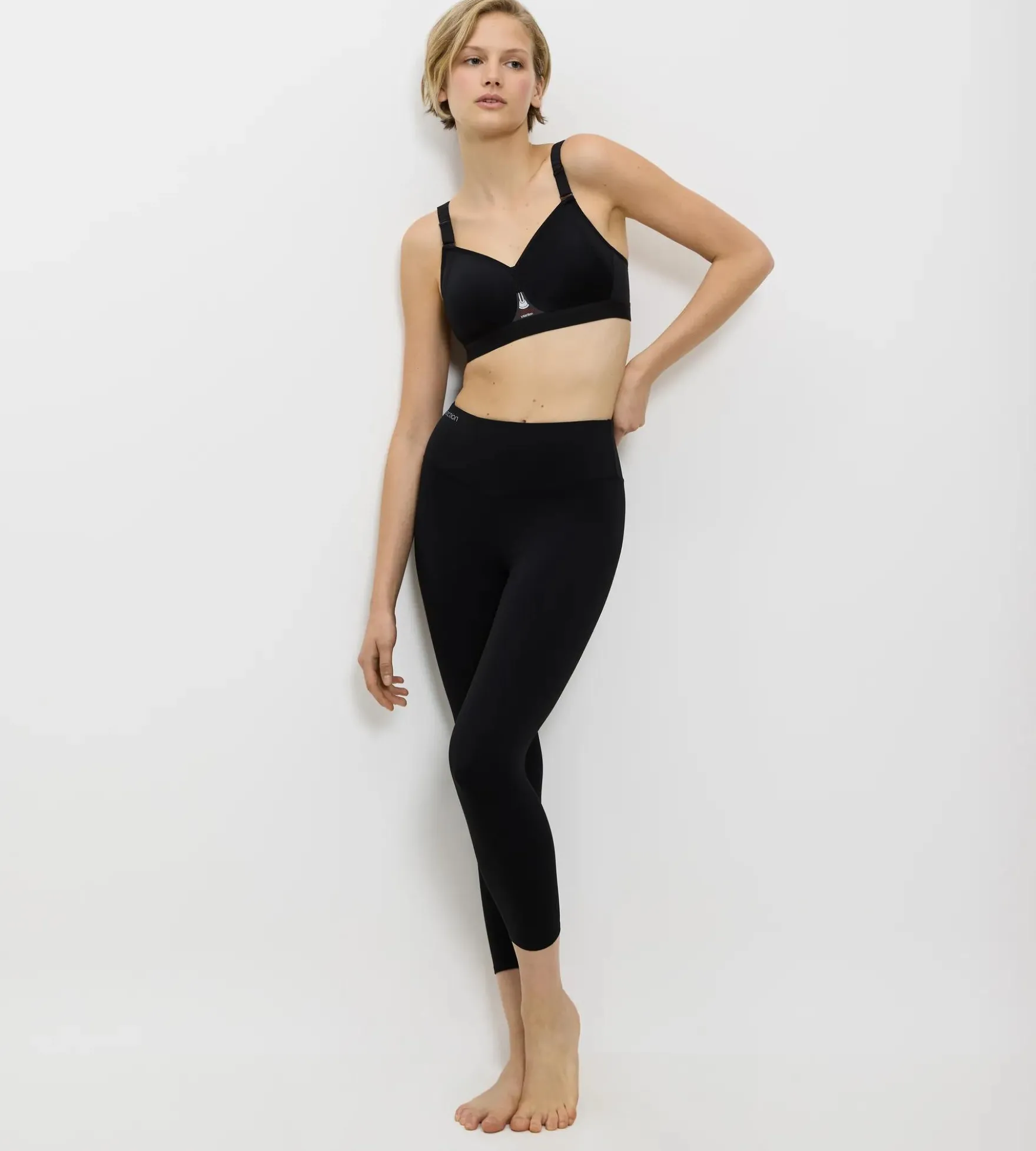 TRIACTION GRAVITY LITE Sports bra