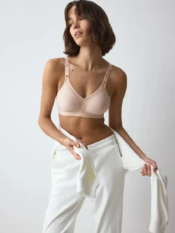 TRIACTION WELLNESS Sports bra
