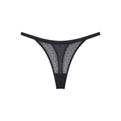 TRIUMPH SIGNATURE SHEER String