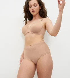 TRUE SHAPE SENSATION Minimizer bra